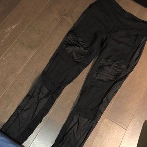 Victoria Sport full length legging with mesh
